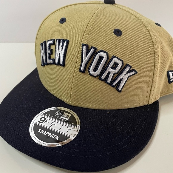 NWT New Era FELT X New York Yankees Butterfly 9FIFTY Snapback Hat main image 9